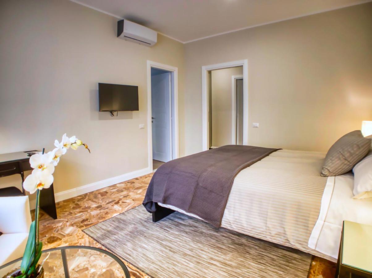 Silia House Centro 2* Naples